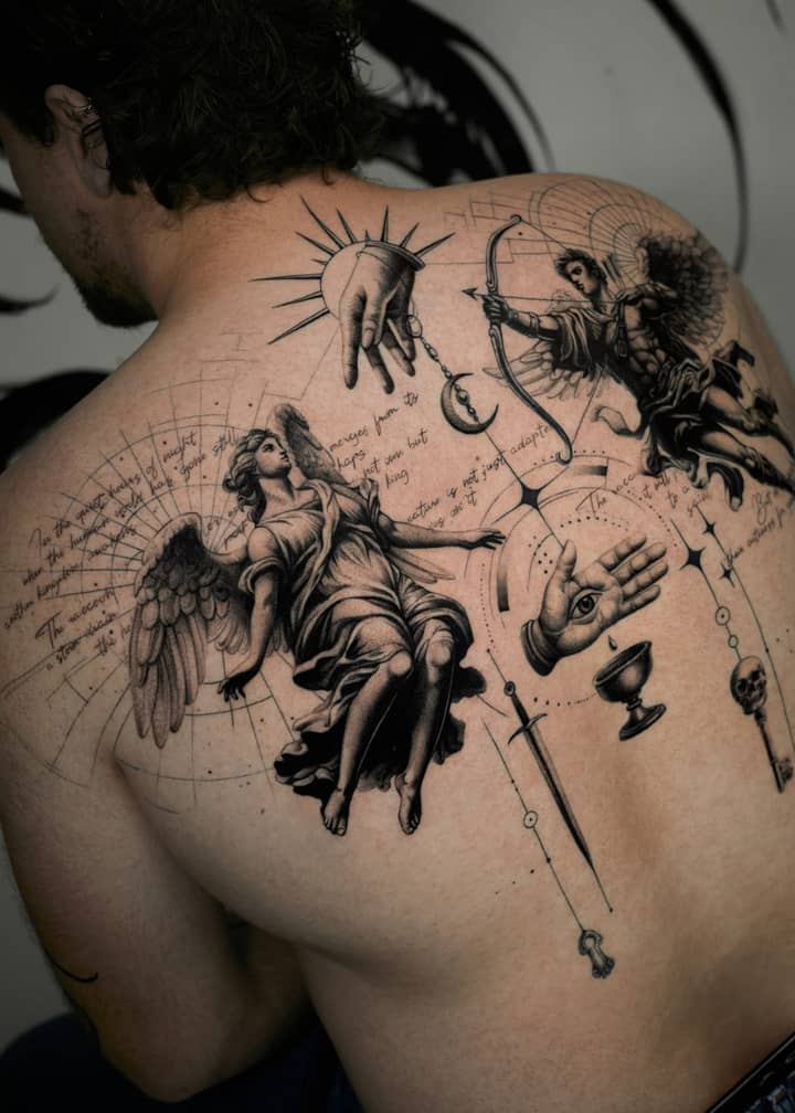 Tatuaż MICROREALISM — MICROREALISM, Warszawa